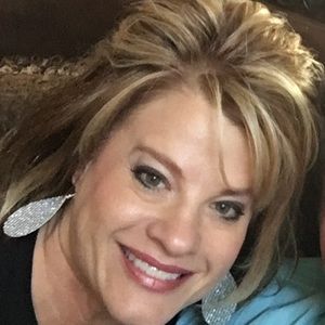 Meet your Posher, Angie